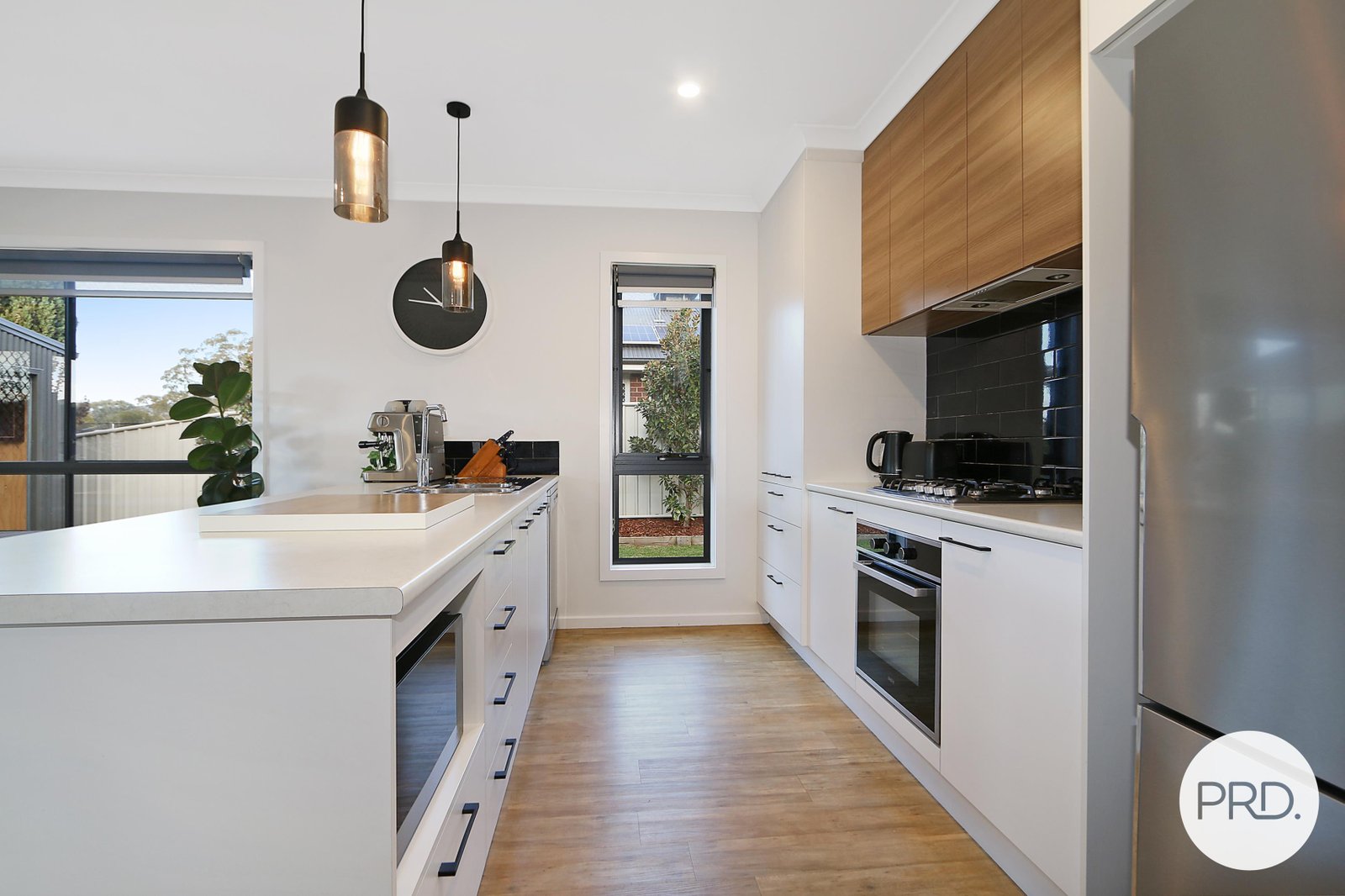 722 Centaur Road HAMILTON VALLEY 4