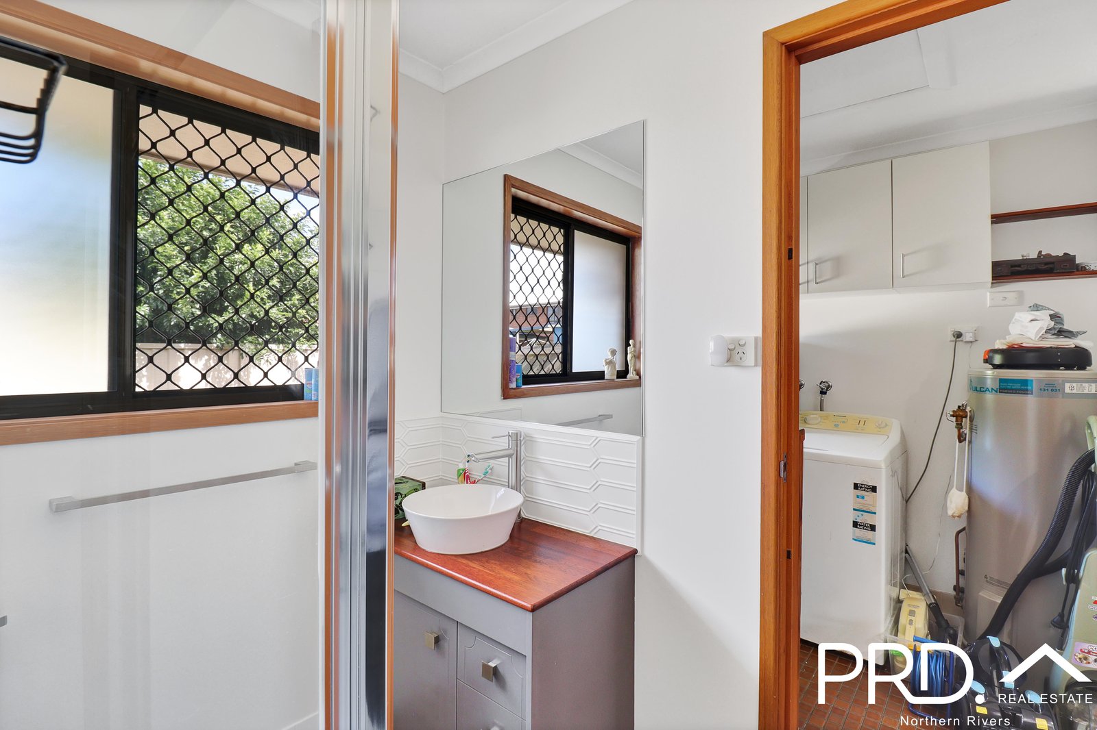 7/22 East Street CASINO 11