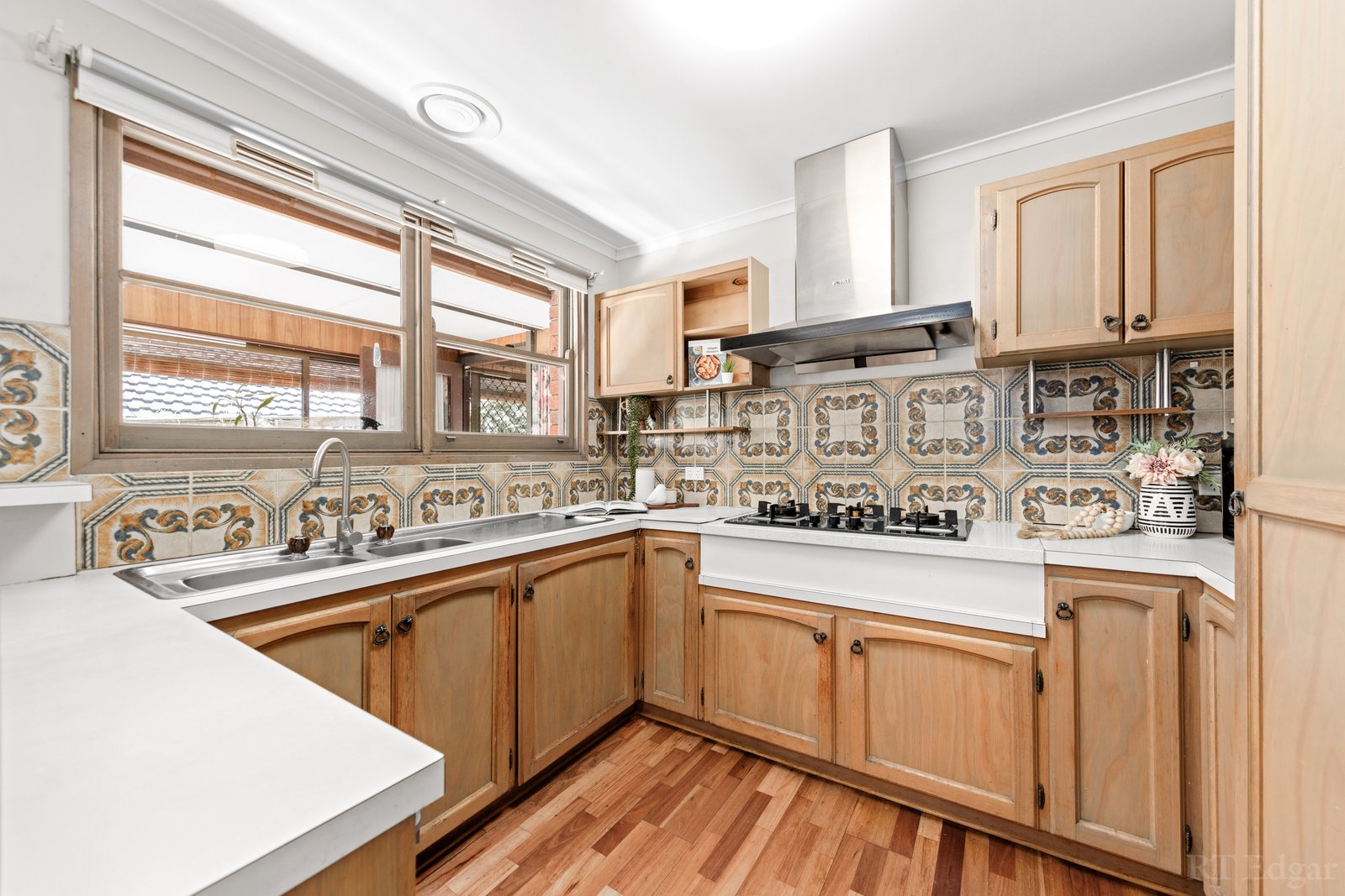 Real Estate and Property in 7/22 Middleborough Road, Burwood East, VIC