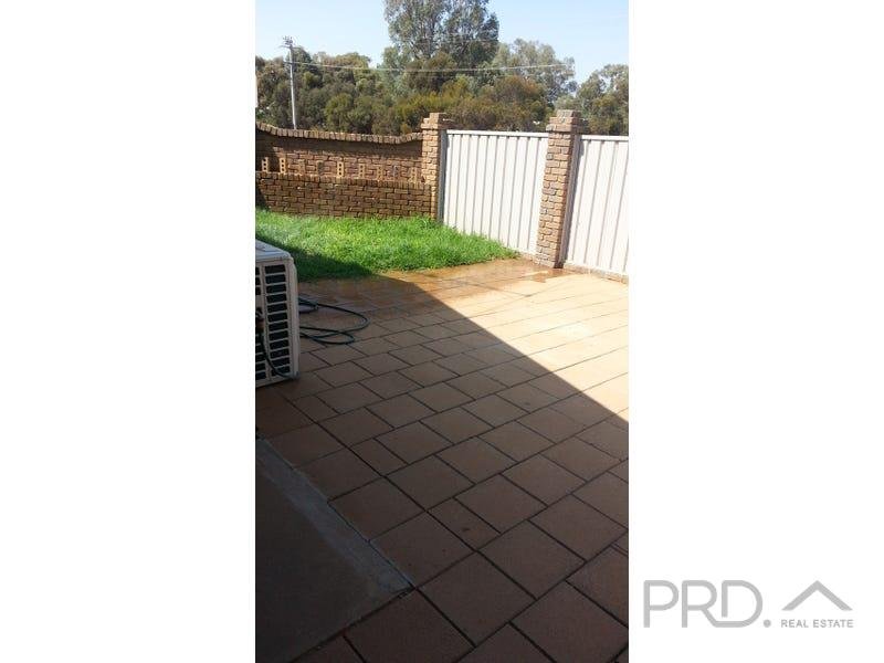 7/221-223 Adams Street WENTWORTH 6