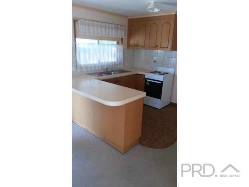 7/221-223 Adams Street WENTWORTH 2