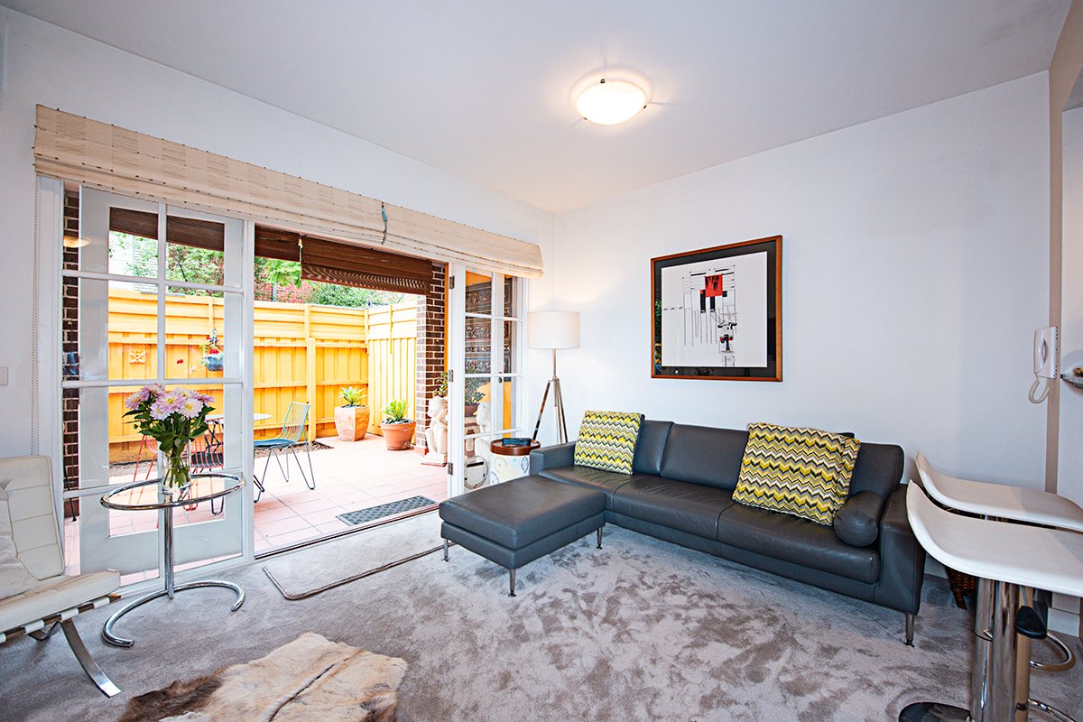 Gallery: 7/221 Dandenong Road