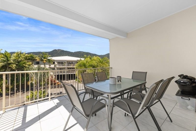 72/21 Shute Harbour Road CANNONVALE 13