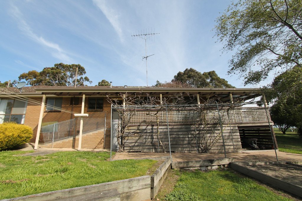 7222 Midland Highway BUNINYONG 11