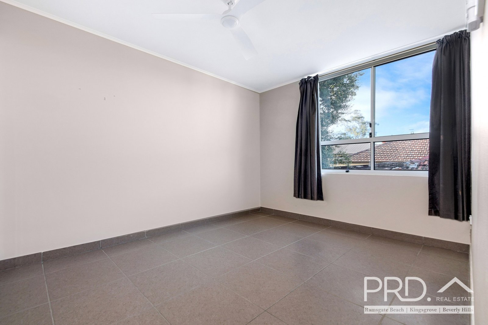 7/229 King Georges Road ROSELANDS 2