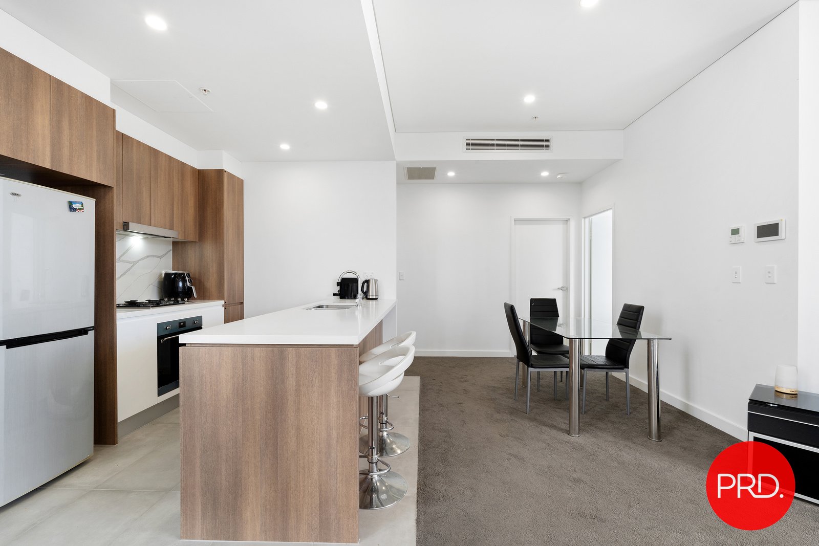 722/93 Regent Street KOGARAH 1