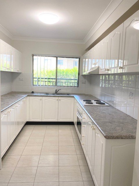 7/23-29 Gray Street SUTHERLAND 2