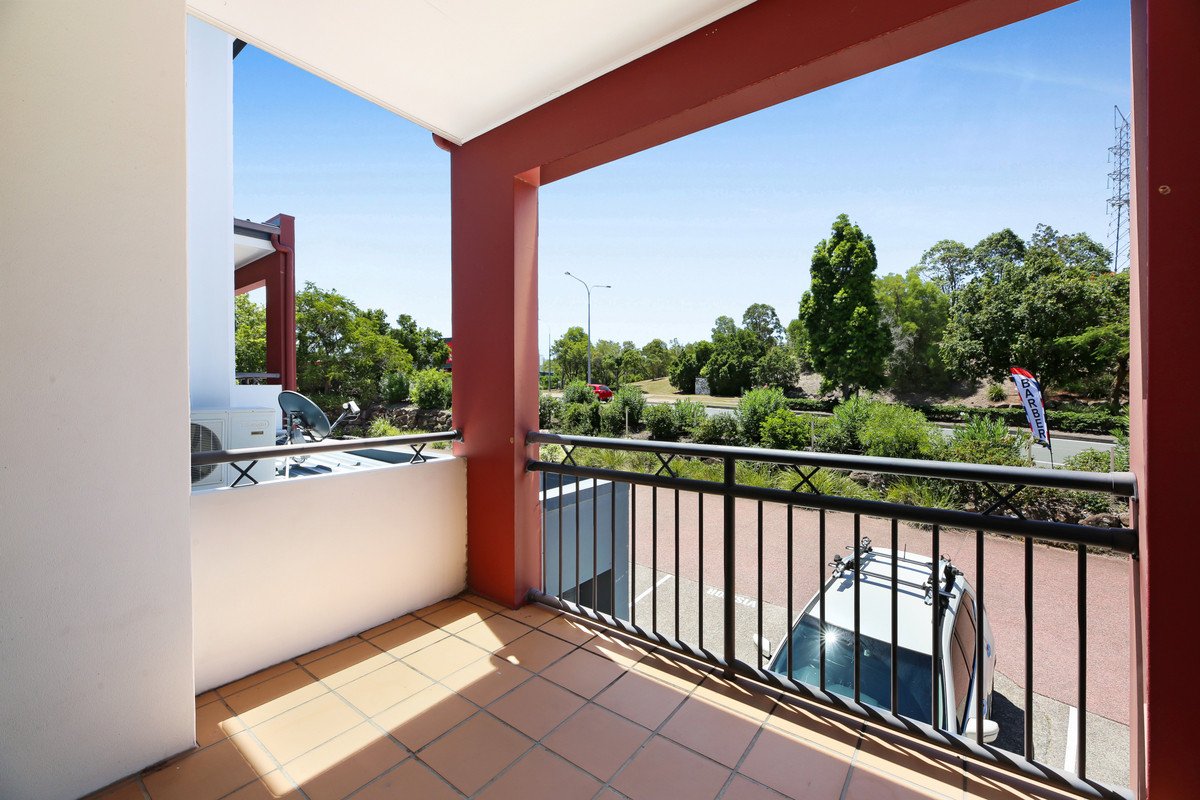 7/23 Peppertree Circuit Robina 9