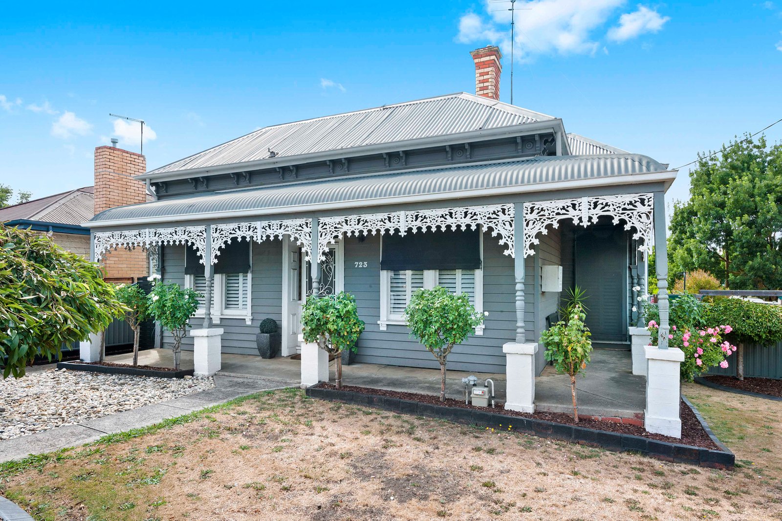Gallery: 723 Skipton Street