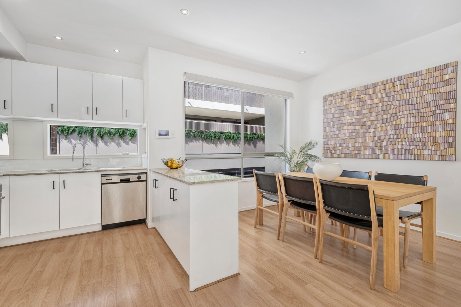 Gallery: 7/231 Glen Huntly Road