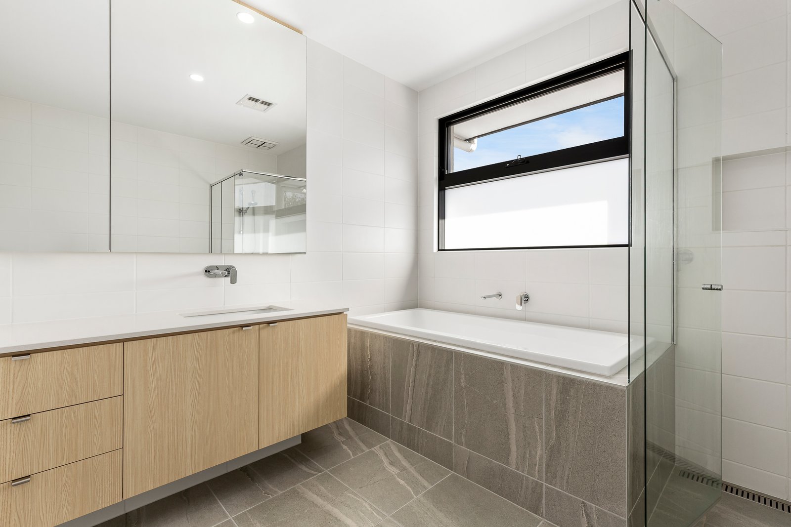 Gallery: 725 Hampton Street