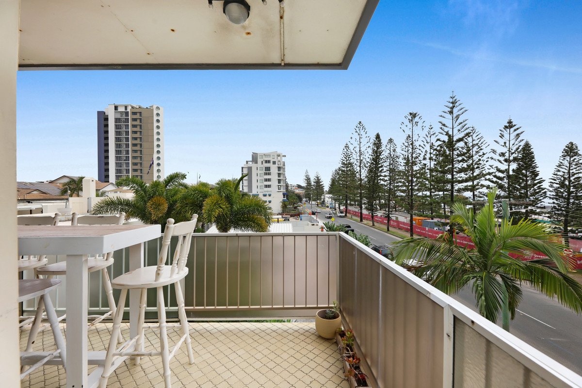 7/250 The Esplanade Miami 3