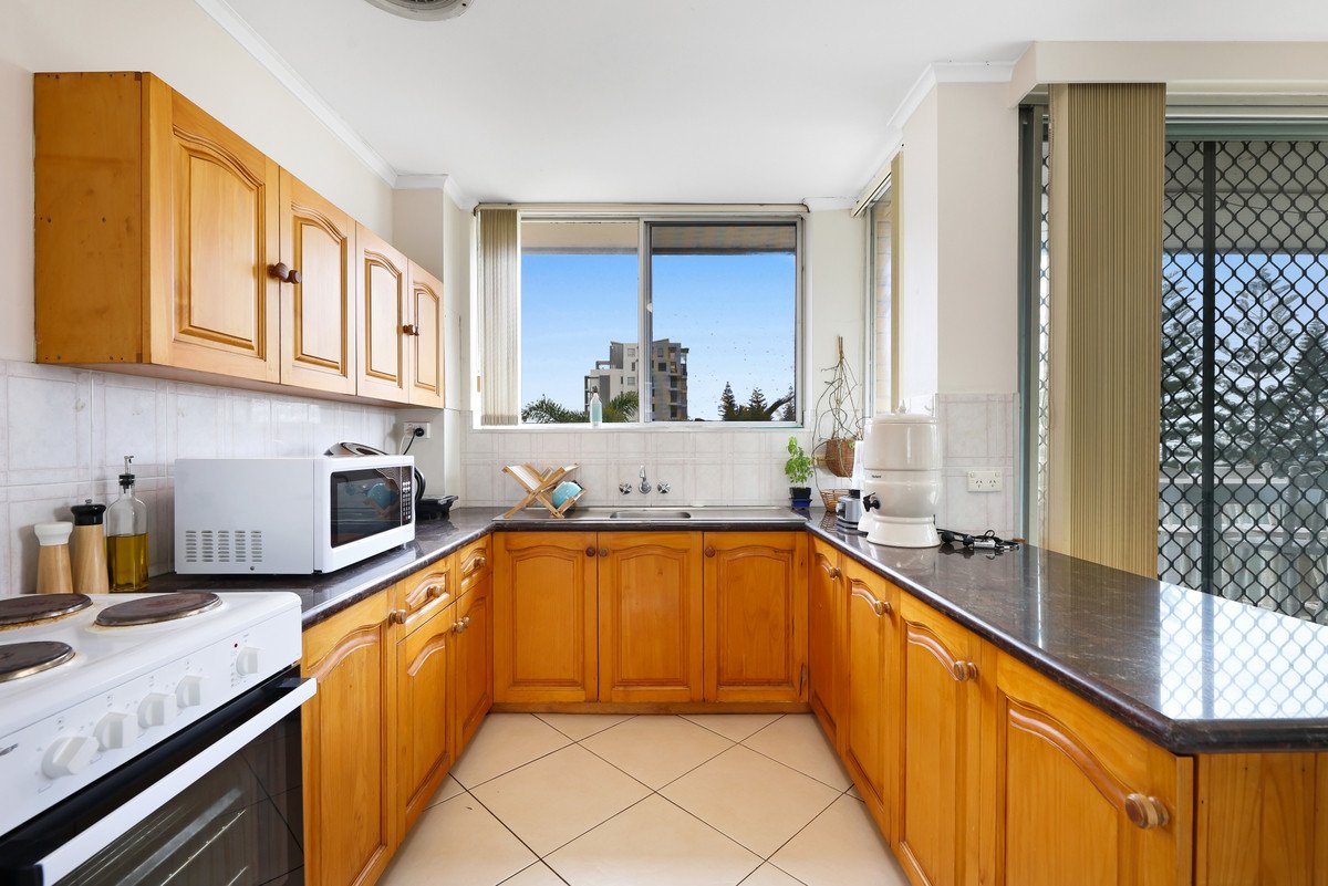 7/250 The Esplanade Miami 5