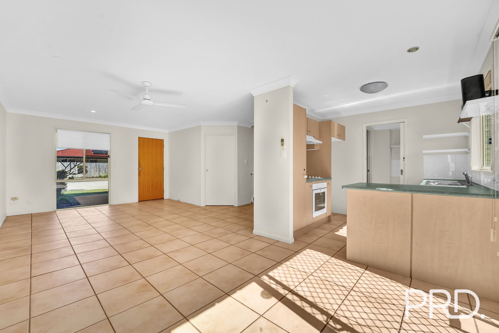 725/2 NICOL Way BRENDALE 4