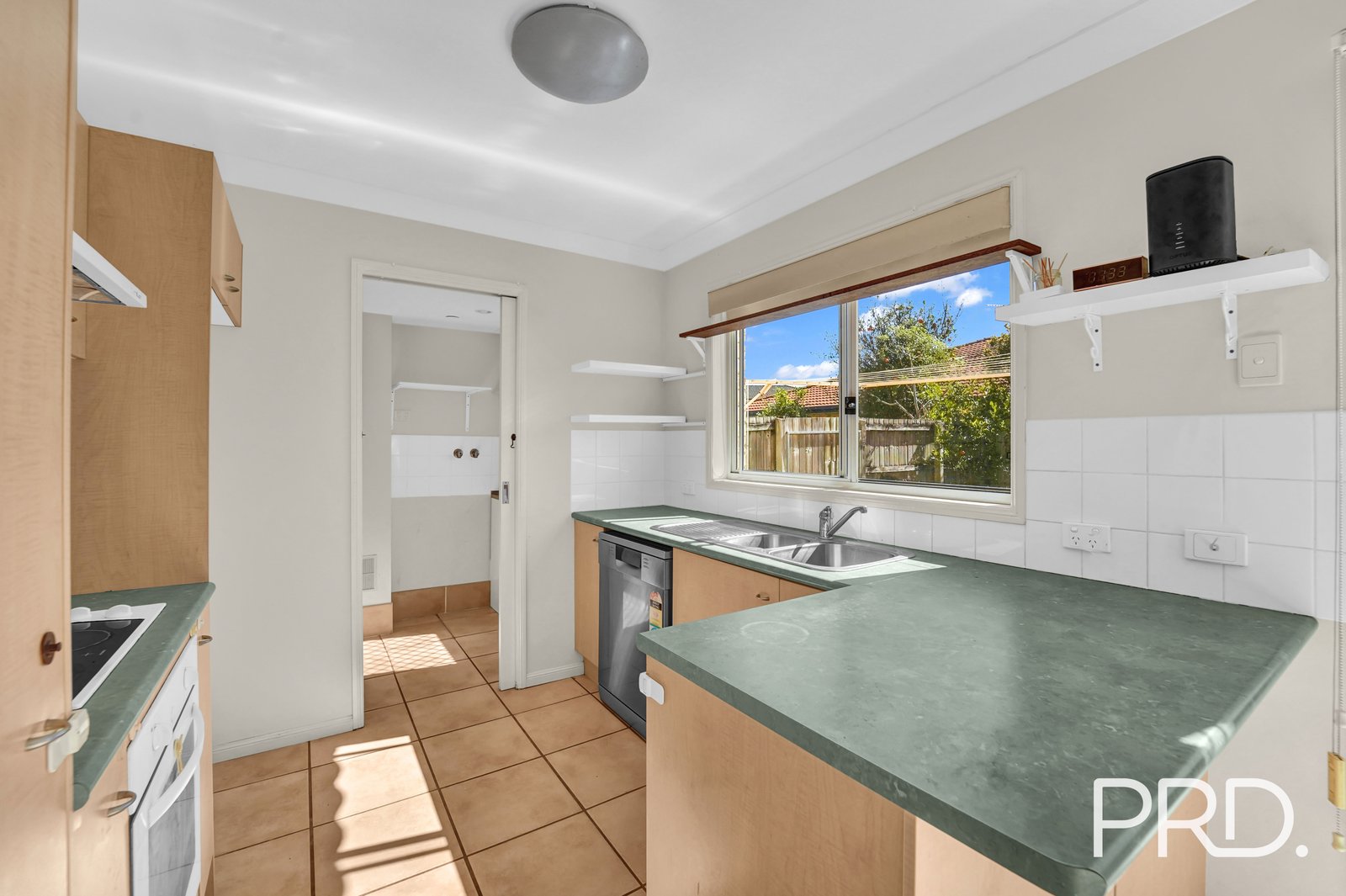 725/2 NICOL Way BRENDALE 5