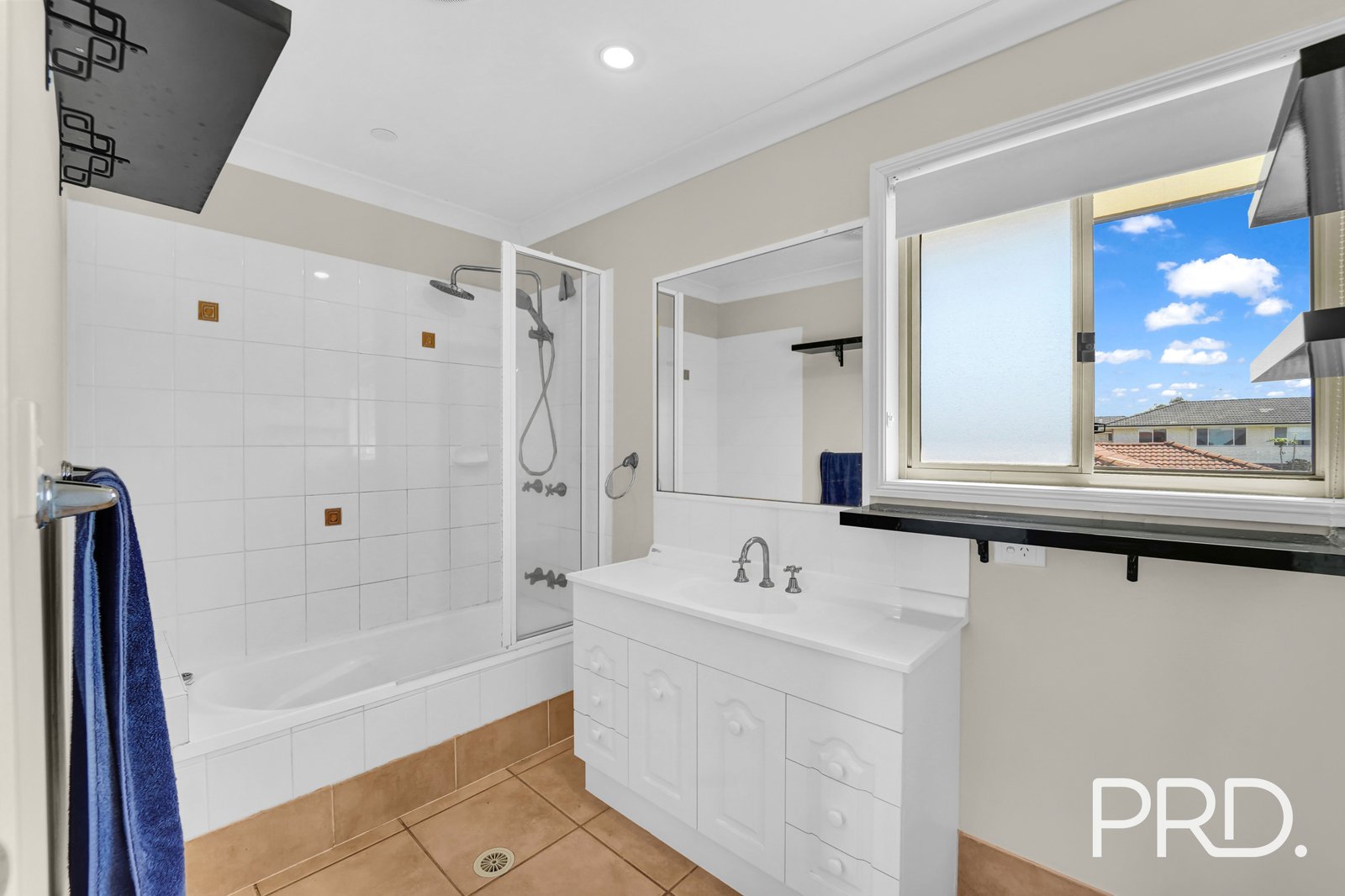 725/2 NICOL Way BRENDALE 10