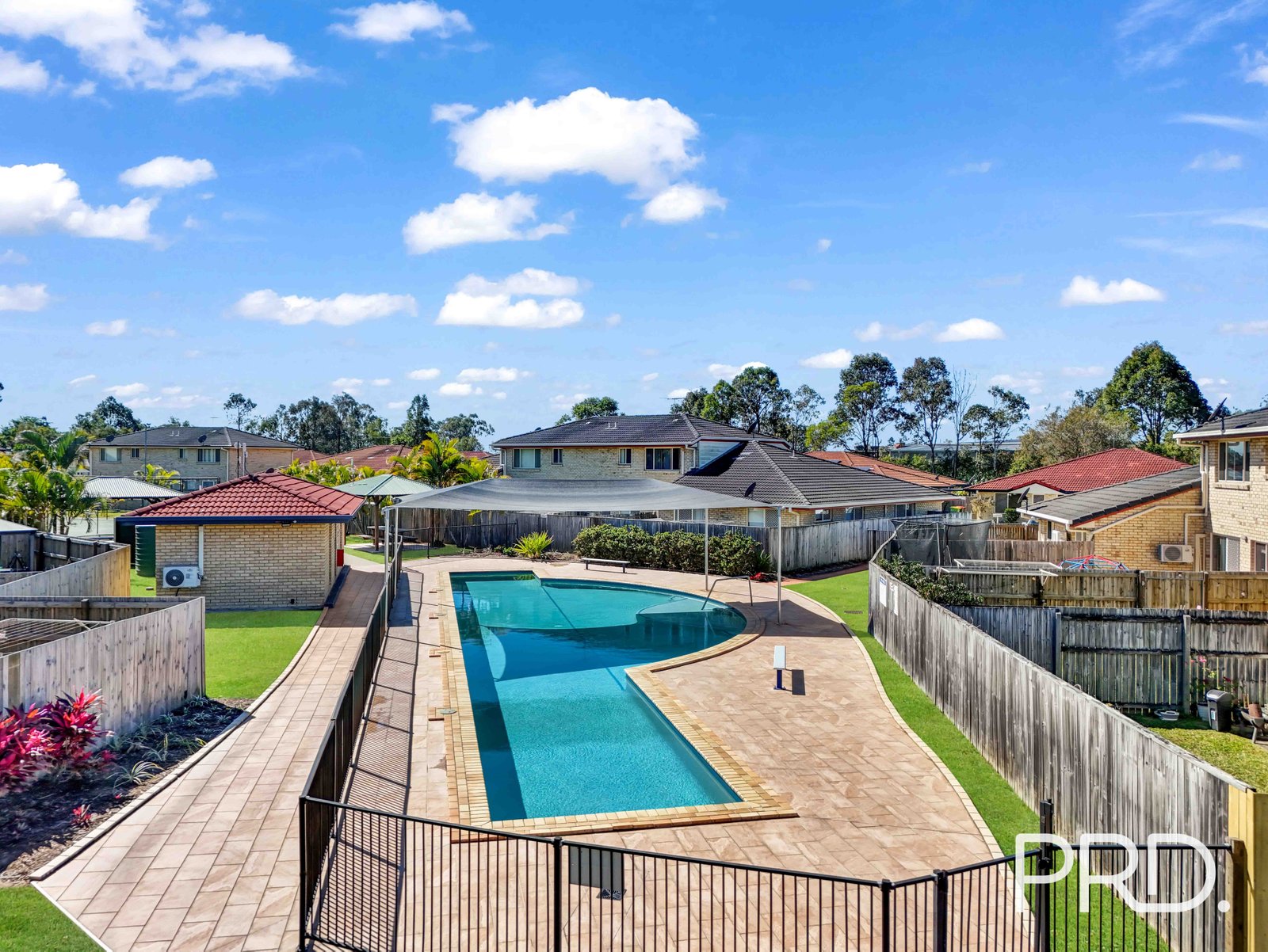 725/2 NICOL Way BRENDALE 14