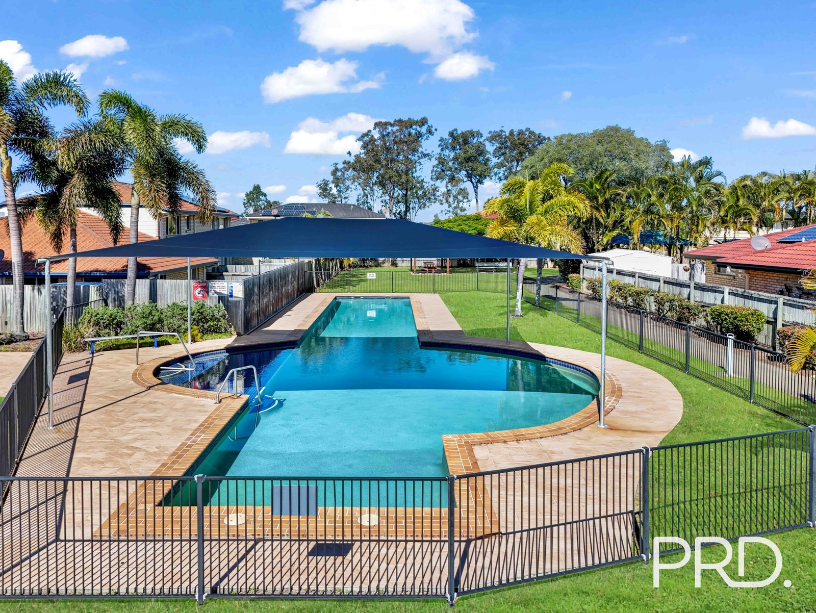 725/2 NICOL Way BRENDALE 16