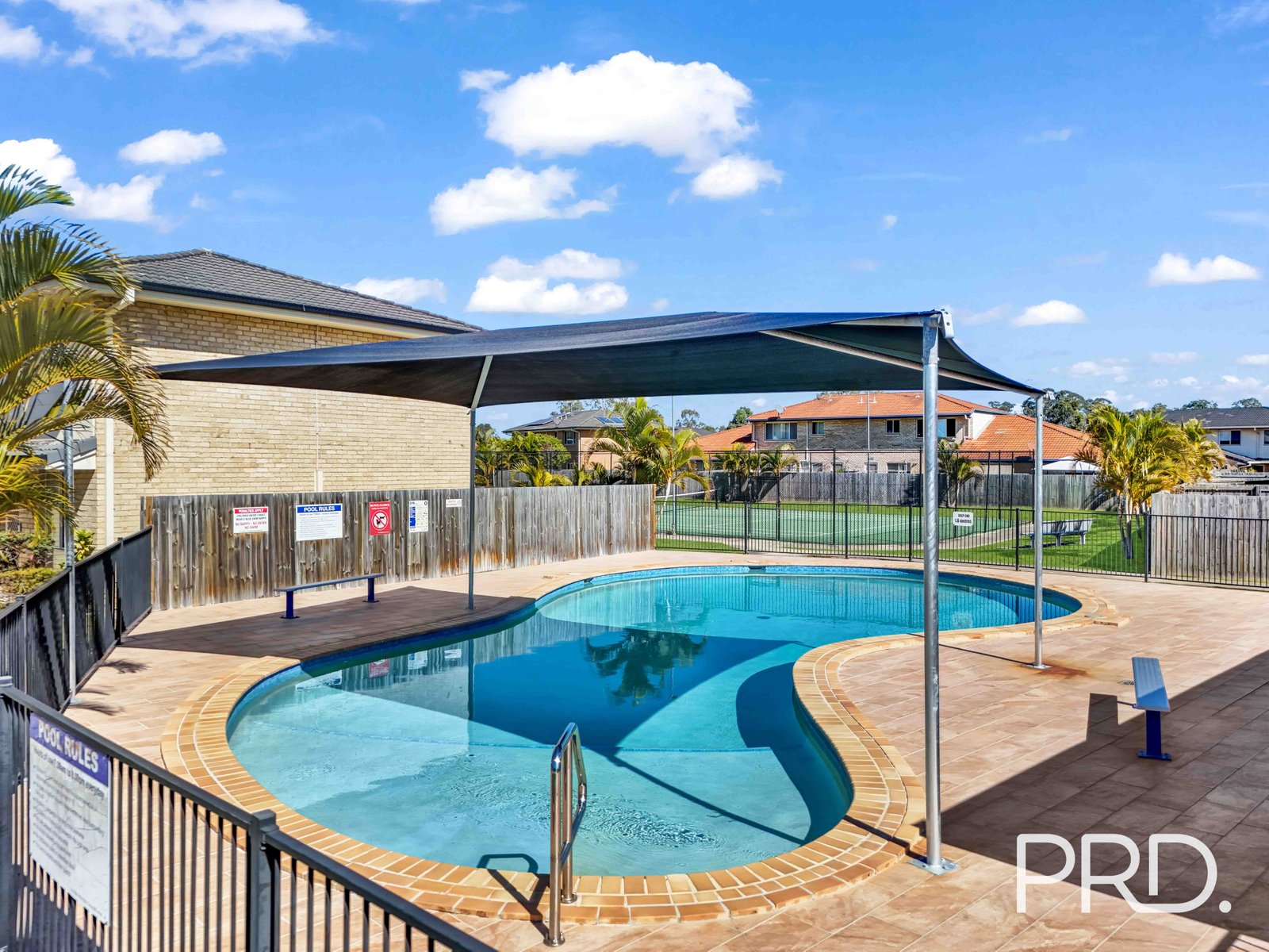 725/2 NICOL Way BRENDALE 17