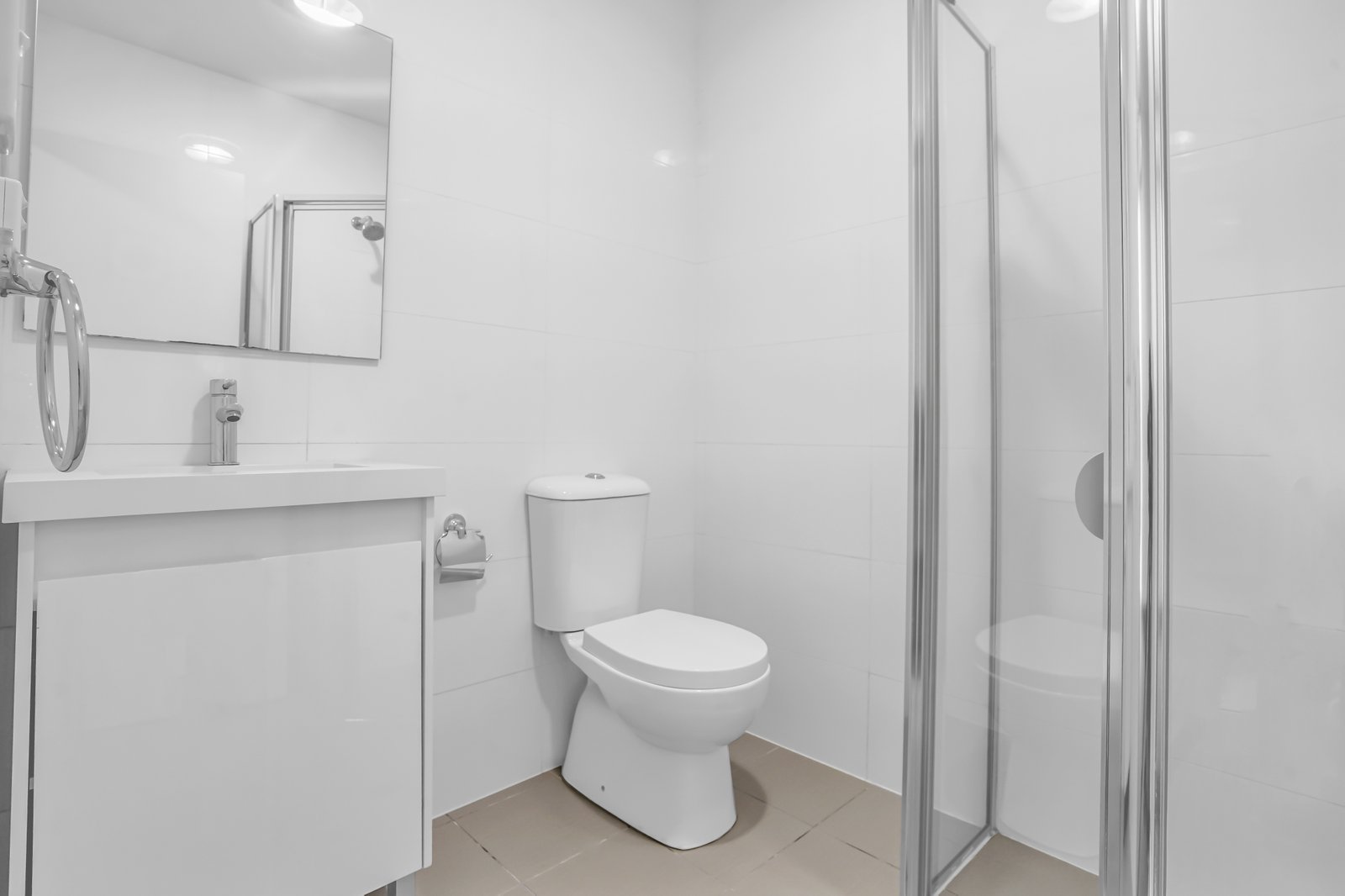 72/56-66 Lakeside Parade JORDAN SPRINGS 3