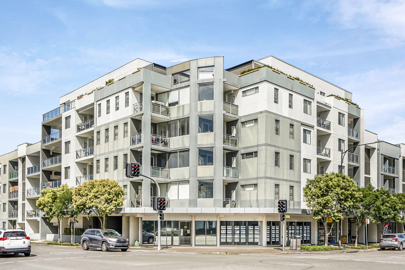 72/56-66 Lakeside Parade JORDAN SPRINGS 11