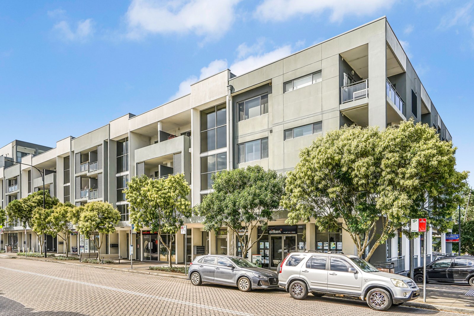 72/56-66 Lakeside Parade JORDAN SPRINGS 12