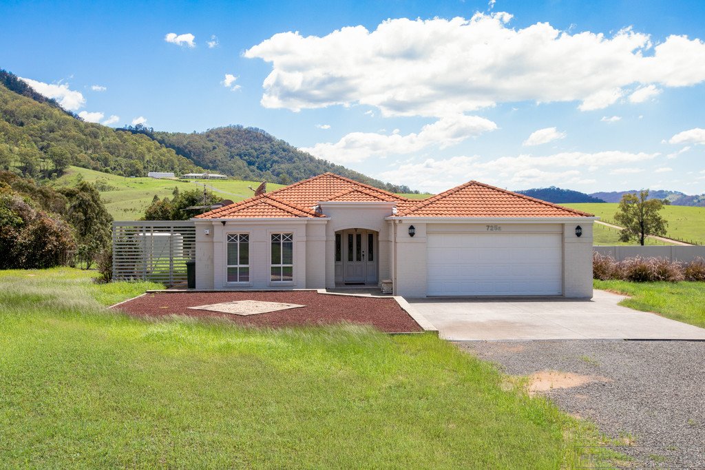 725A Lambs Valley Road LAMBS VALLEY 8