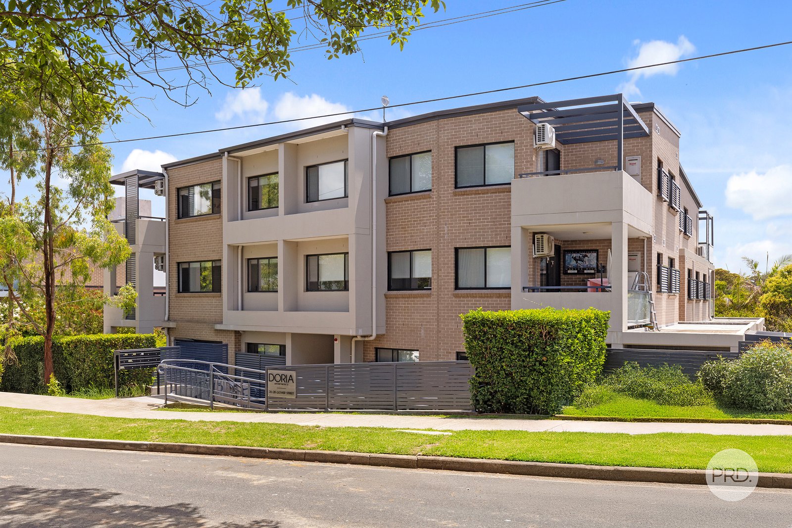 7/26-28 Gover Street PEAKHURST 2