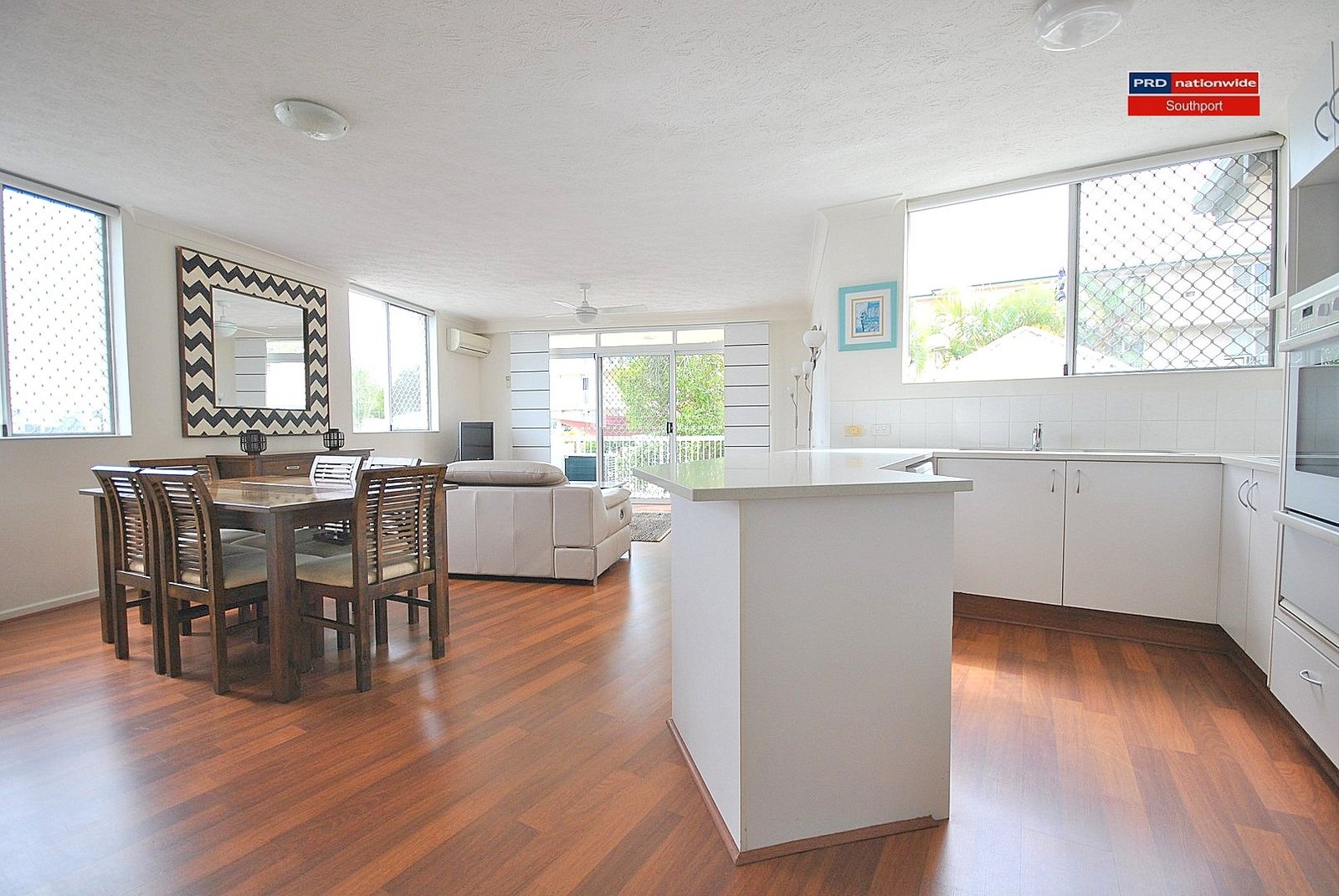 7/26-30 Back Street BIGGERA WATERS 3