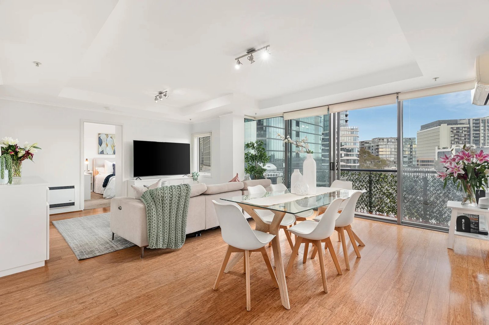 Gallery: 72/88 Park Street