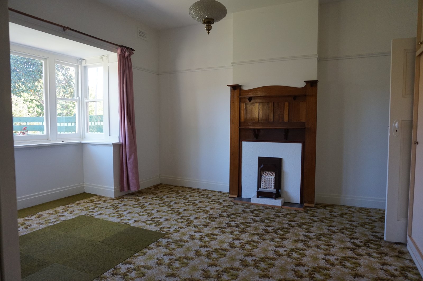 Gallery: 729 Hampton Street