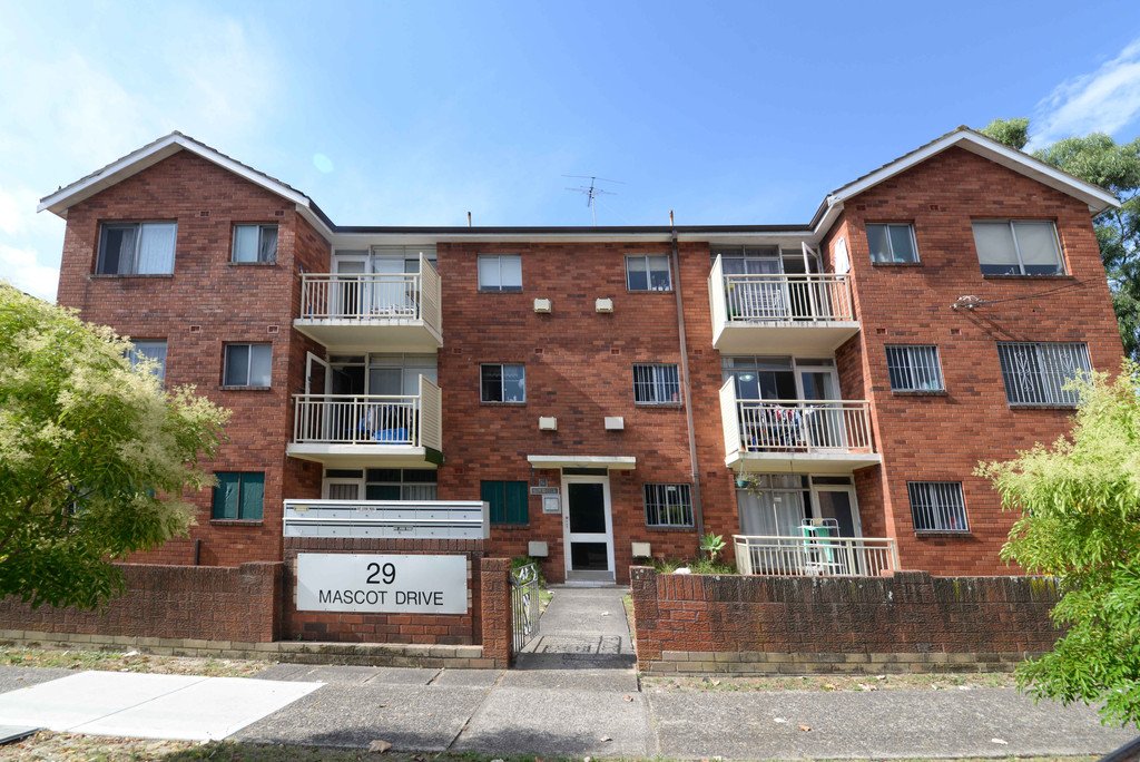 7/29 Mascot Drive EASTLAKES 8