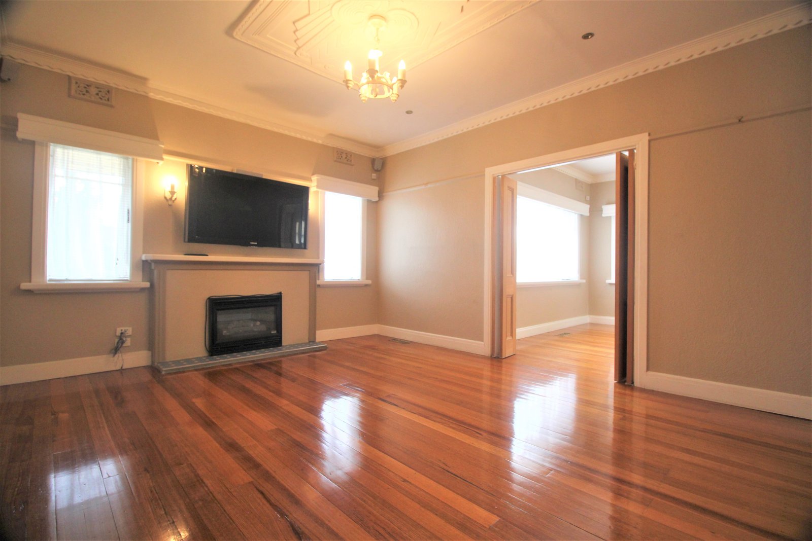 Gallery: 729 Warrigal Road