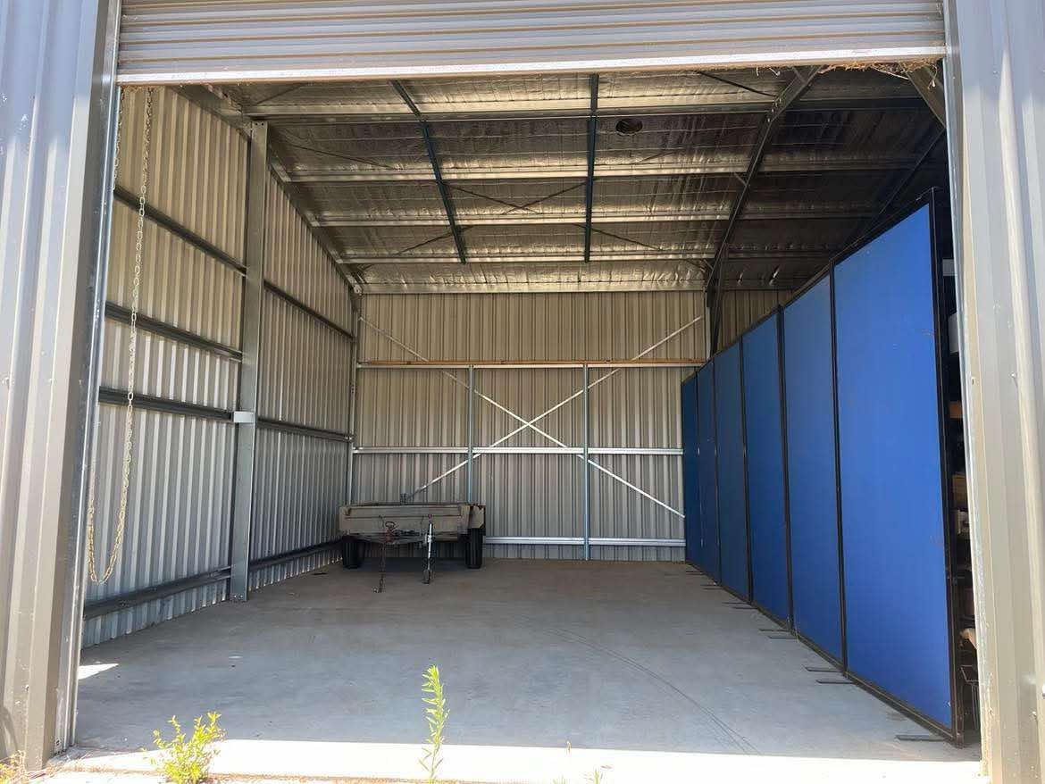 72c The Parade TUMBARUMBA 3