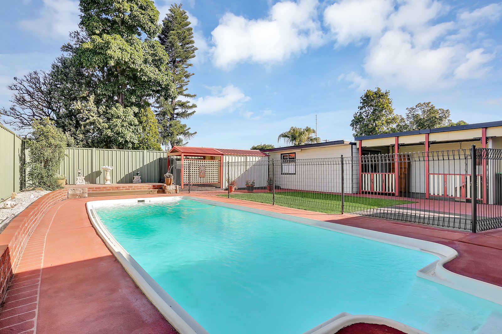 73 Byamee Street DAPTO 2