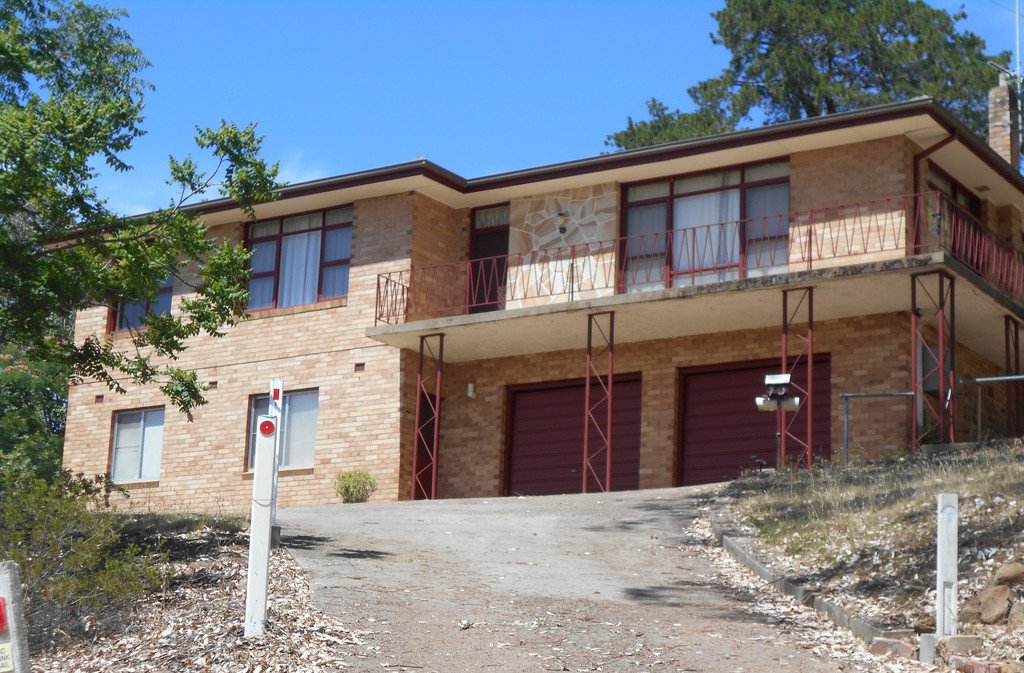 73 Dalhunty Street TUMUT 1