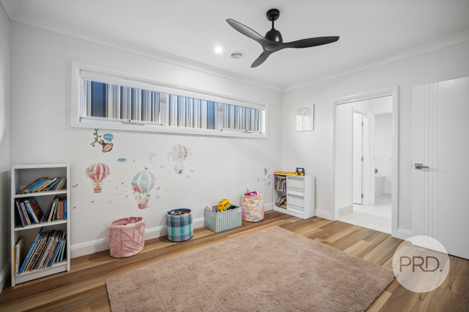 73 Deakin Avenue LLOYD 12