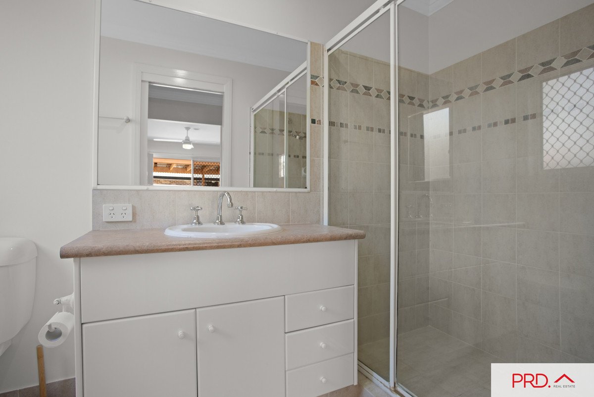 73 Dipper Drive Burleigh Waters 10