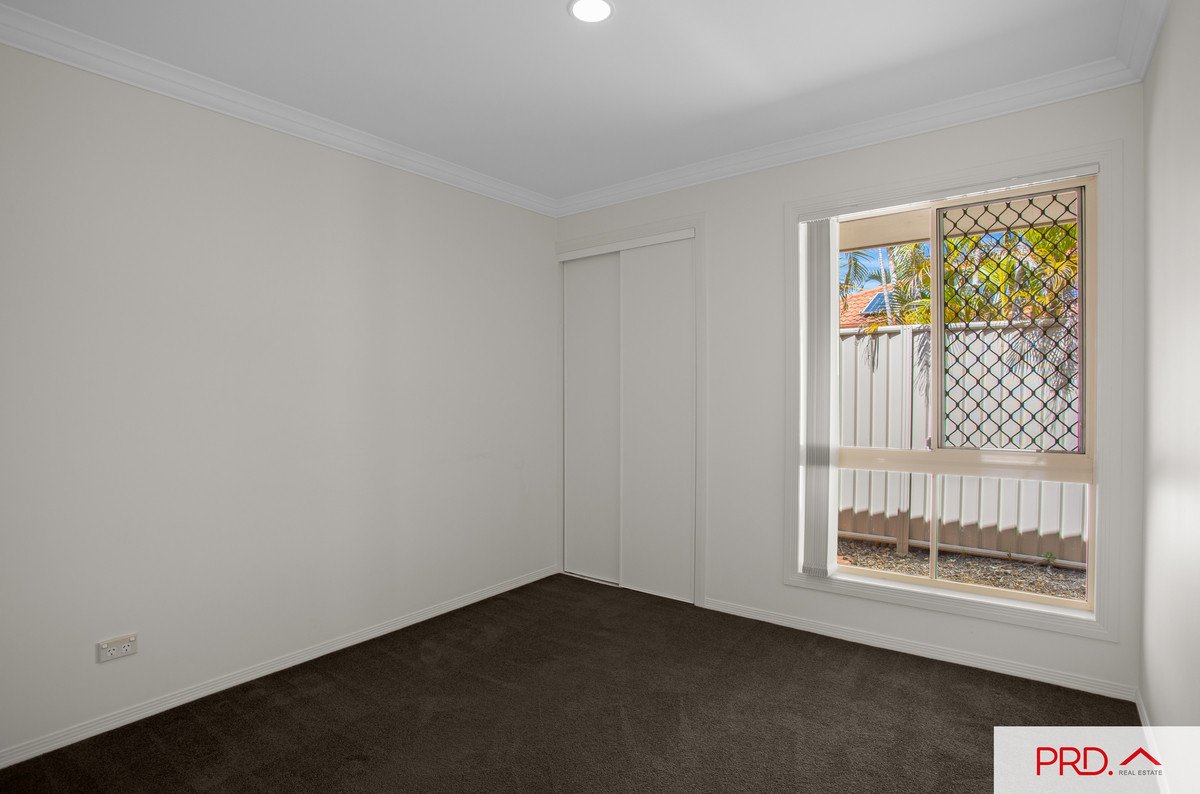 73 Dipper Drive Burleigh Waters 12