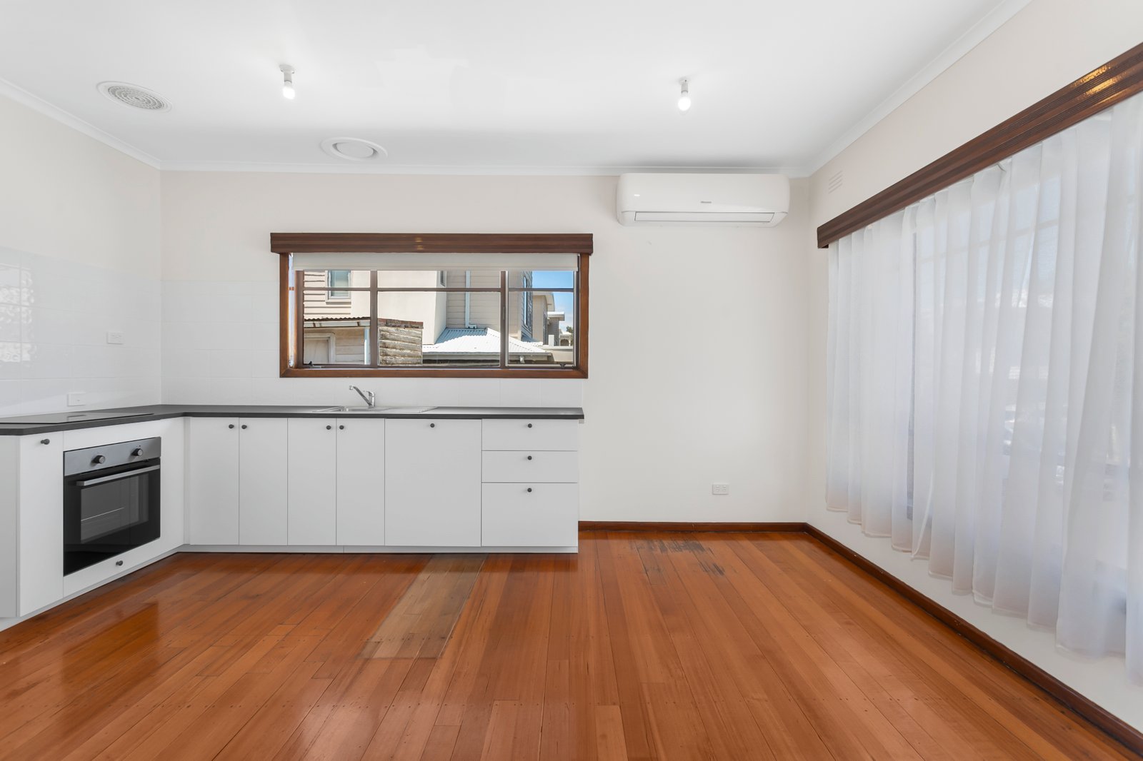Gallery: 73 Fehon Street