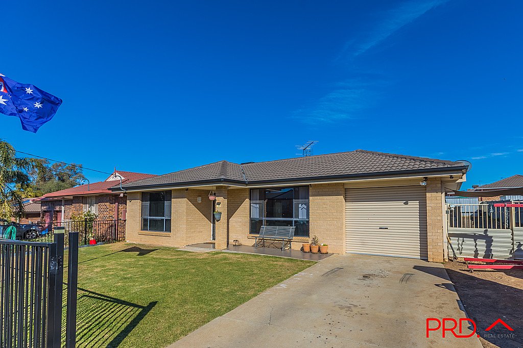 73 Flinders  TAMWORTH 1