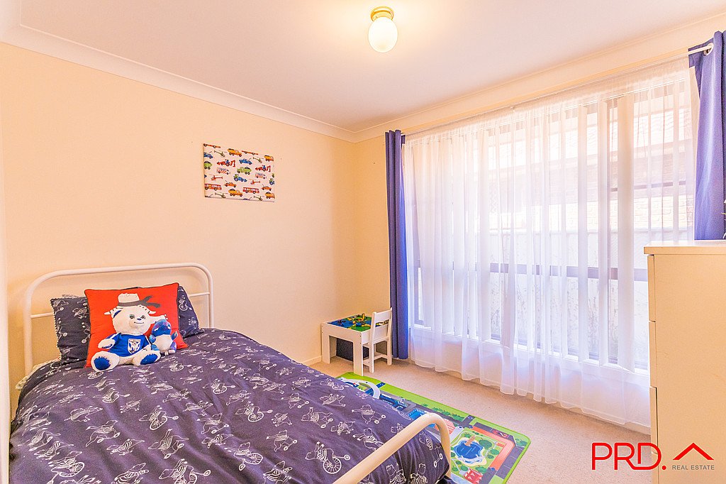 73 Flinders  TAMWORTH 9