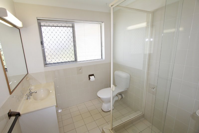 7/3 Garden Street SOUTHPORT 5