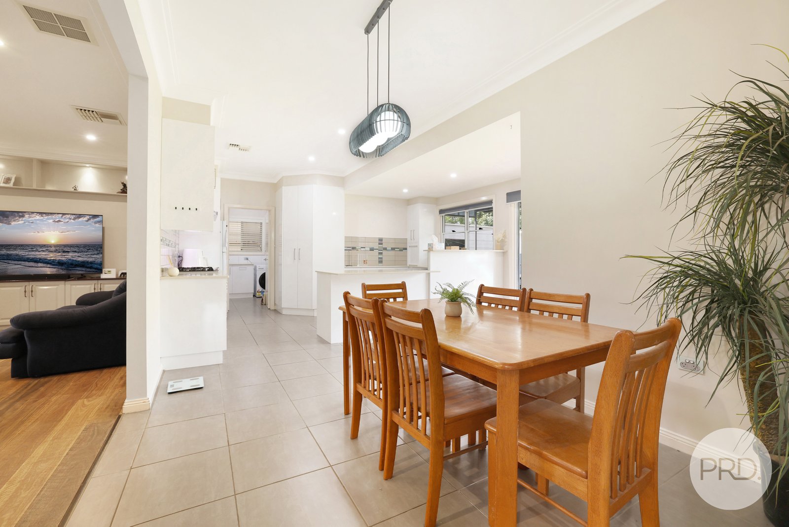 73 Garden Street TAMWORTH 12