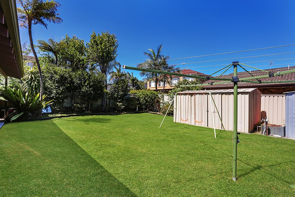 73 Government Road SHOAL BAY 2