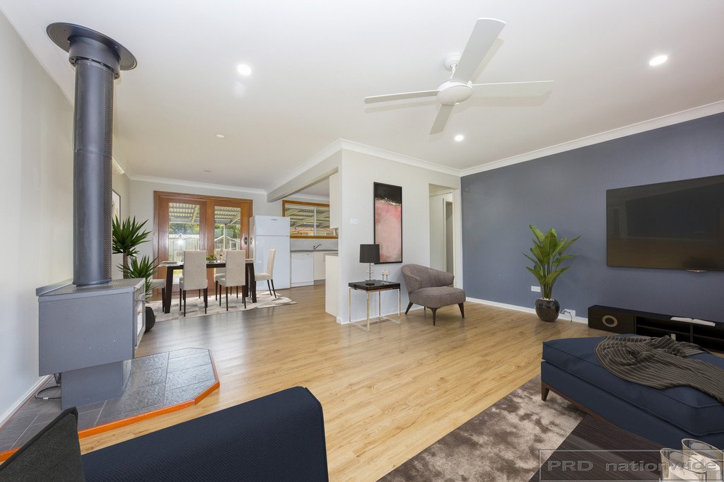 73 High Street WALLALONG 4