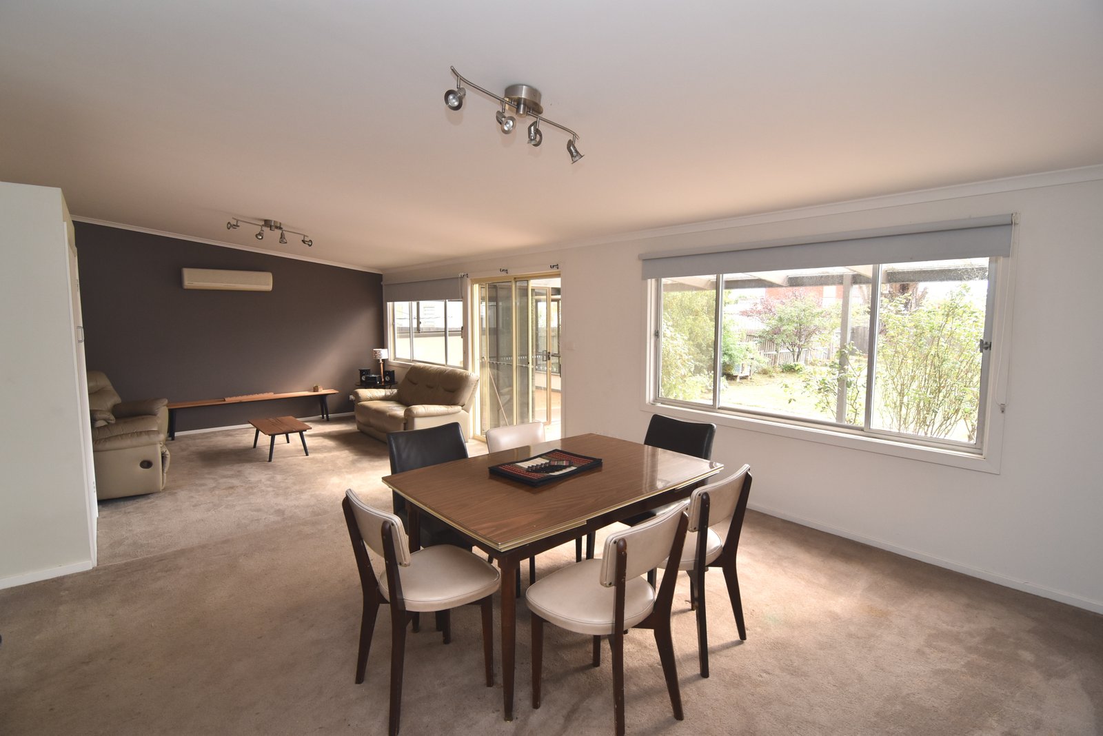 Gallery: 73 Jedda Street