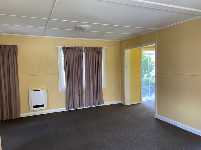 73 Kenbrae Avenue  GLENORCHY 6