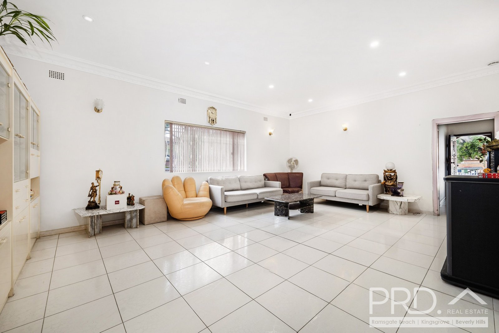 73 Leylands Parade BELMORE 6