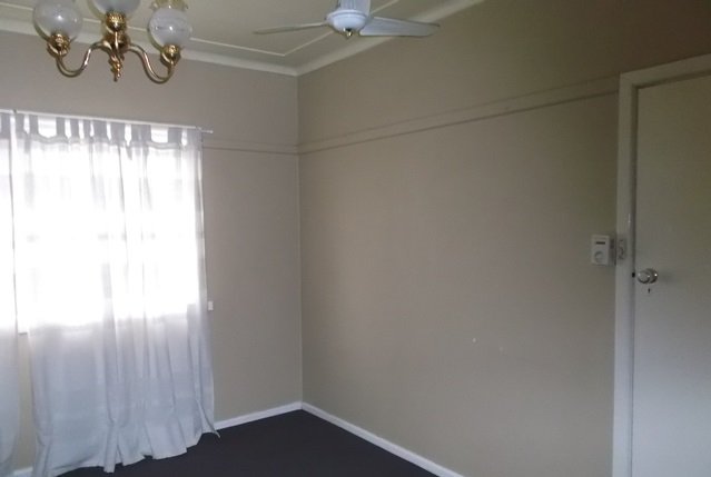 73 Lockhart Street ADELONG 3